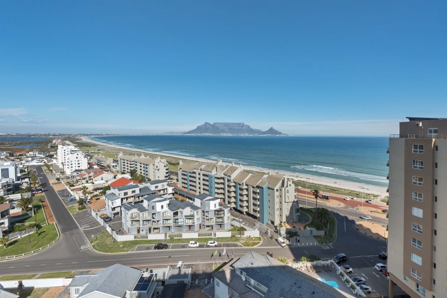 4 Bedroom Property for Sale in Bloubergstrand Western Cape